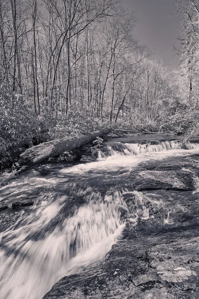 Waterval op de Mills River — Stockfoto