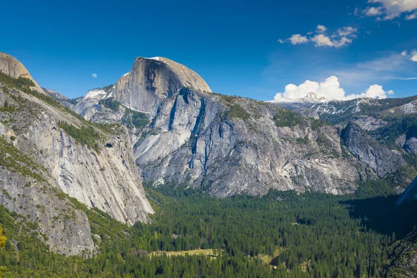 Half Dome with Moon — Stock Photo, Image