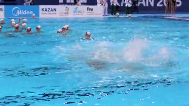 Kazan Russie Juli 2015 Gesynchroniseerde Zwemmers Team Trainen Een Zwembad — Stockvideo