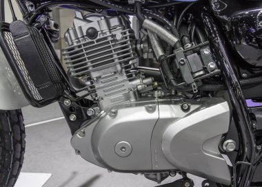 Motosiklet motoru ayrıntılı arka plan üzerinde Kapat