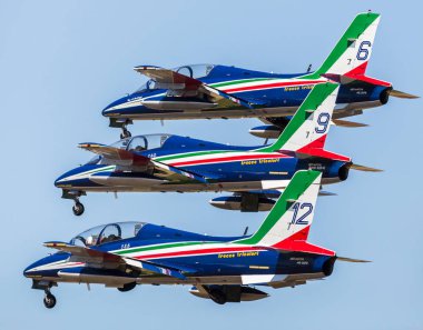 İtalyan Hava Kuvvetleri Frecce Tricolori, 2018 Royal Uluslararası Hava dövme Raf Fairford Gloucestershire'deki/daki oteller, resimde.