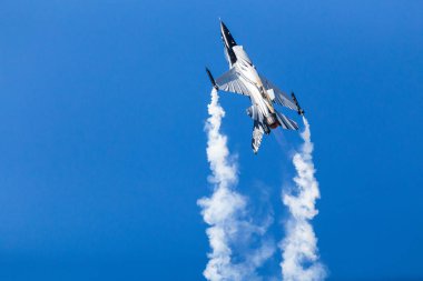Belçika hava bileşen F-16 dilerim aka Dark Falcon, 2018 Royal Uluslararası Hava dövme Raf Fairford Gloucestershire'deki/daki oteller, resimde.