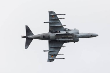 İspanyol Donanması EAV-8B Harrier II Plus, 2019 Royal Uluslararası Hava dövmesi 'nde raf Fairford 'da yakalandı.