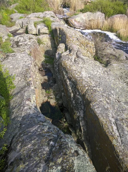 Enge tiefe Schlucht — Stockfoto