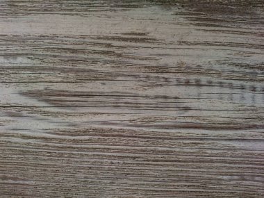  Kabuğu soyulmuş eski tahta tahtalar.