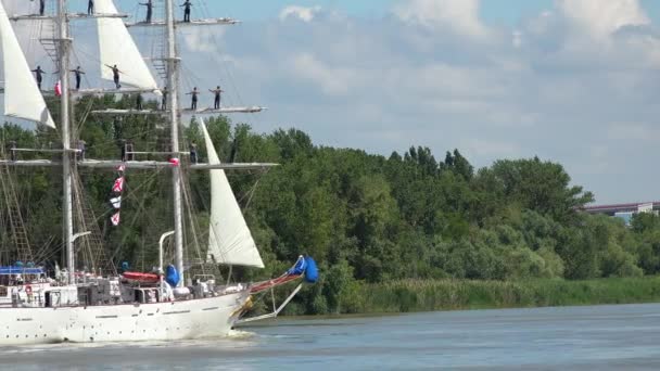 Marins Debout Sur Les Mâts Vieux Pignon Départ Port Bordeaux — Video