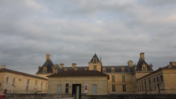 Francie, renesanční hrad Cadillac v Gironde, Evropa — Stock video