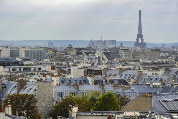 Les Toits Paris Ses Cheminées Sous Ciel Nuageux France Europe — Photo