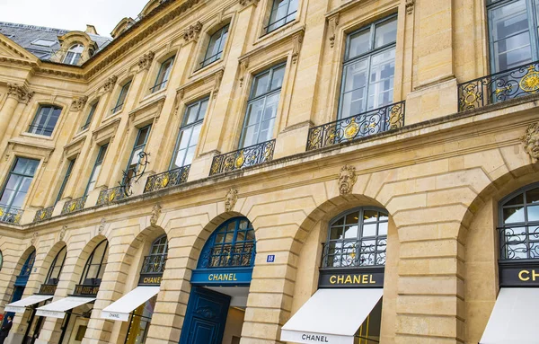 Francia, París, agosto de 2019, Vista del lugar Vendome con s de lujo — Foto de Stock