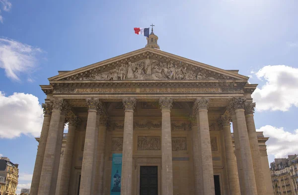 Здание Пантеона в Латинском квартале в Париже, знаменитая — стоковое фото