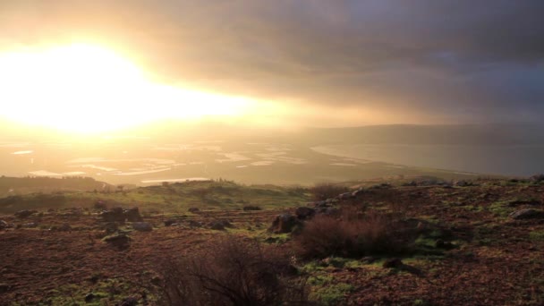 日出时以色列加利利海之美之射 — 图库视频影像
