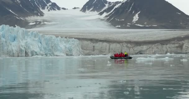 Гарний Знімок Експедиції Гумовий Човен Північному Полюсі Роздільна Здатність — стокове відео