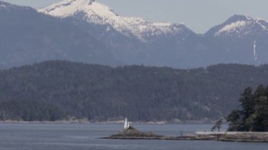 Karlı dağ Vancouver Kanada yakınlarında yelken güzel atış