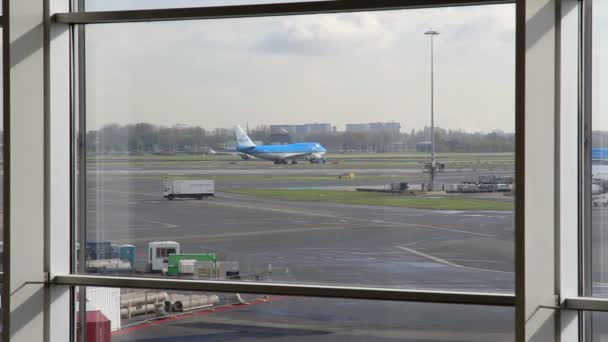 スキポール空港 アムステルダムで飛行機の風光明媚なビュー — ストック動画