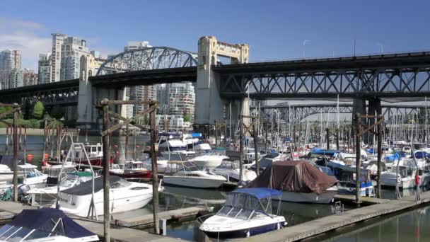 Vacker Utsikt Över Vancouver Piren Med Båtar Kanada — Stockvideo