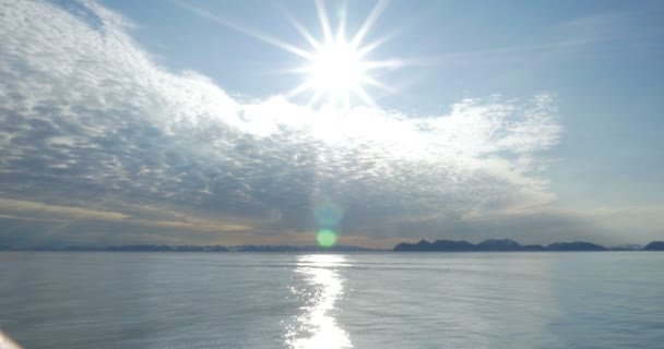 Panoramisch Zicht Van Noorwegen Zee Bergen Horizon — Stockvideo