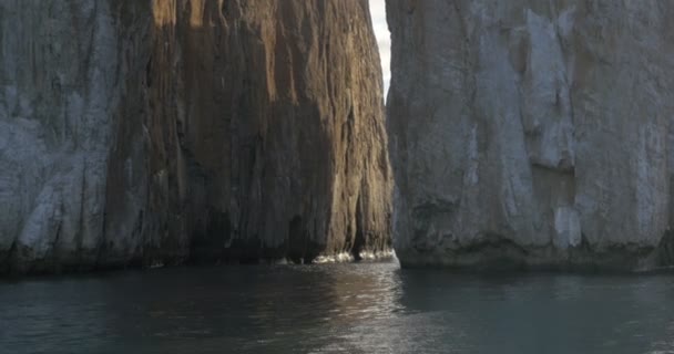 Galapagos Adaları Kayaların Doğal Görünümü — Stok video