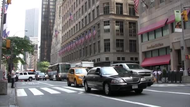 Vista Del Tráfico Coches Nueva York Estados Unidos — Vídeo de stock