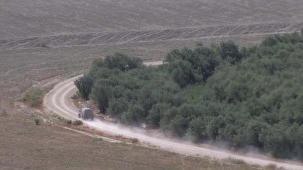 以色列国防军吉普车在约旦河附近巡逻 — 图库视频影像