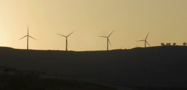 Silhouette Von Windkraftanlagen Ramat Zirin Jordantal Israel — Stockvideo