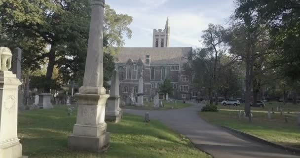 Malerischer Blick Auf Den Alten Friedhof Der Dreifaltigkeitskirche Harlem New — Stockvideo