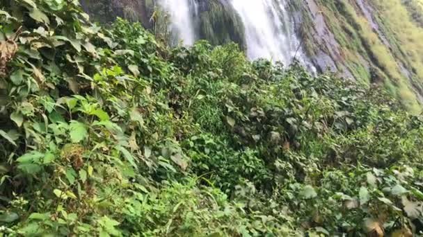 Tageslicht Aufnahme Eines Wasserfalls Mbale Uganda — Stockvideo