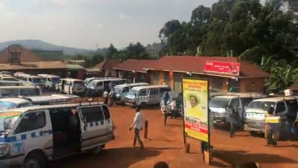 Luz Del Día Disparado Desde Coche Conducción Uganda Pueblo — Vídeos de Stock