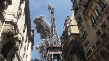 Paris Eiffel kulesinin altında attackpowerful Video kompozisyon duman ve enkaz ile saldırıdan sonra Paris Eyfel Kulesi Destroyed unsurları görsel efektler ile gerçek video görüntüleri taklit eder 