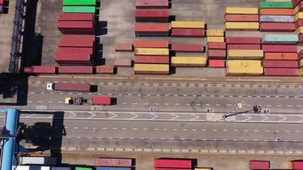 Φορτηγό Container Driving Στο Λιμάνι Του Harborashdod Θέα Drone Ashdod — Αρχείο Βίντεο