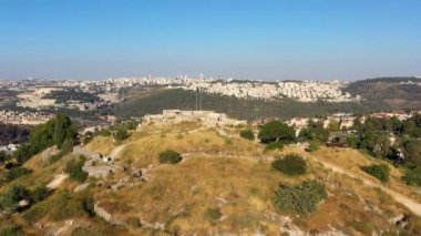 Castel Ulusal Parkı, Hava, İsrail 'in arkasındaki Kudüs Manzarası