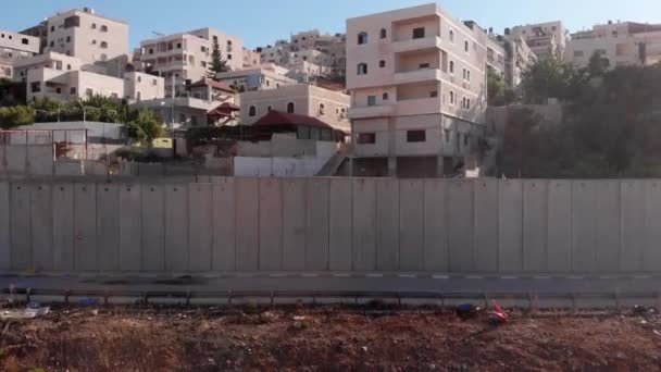 Vliegen Dicht Bij Veiligheidsmuur Jerusalemdrone Vluchtzicht Van Oost Jeruzalem Veiligheidsmuur — Stockvideo