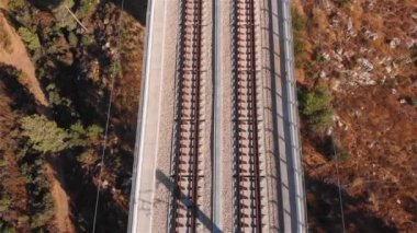 Kudüs girişi demiryolu köprüsü ve trafik havalimanı uçuş manzarası rusalem girişi demiryolu köprüsü ve trafik 