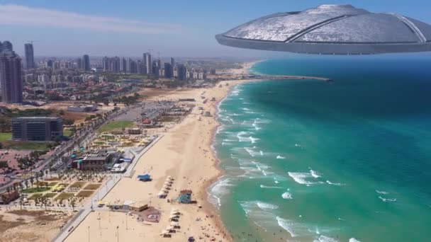 Alien Ufo Platillos Nave Espacial Que Vuela Sobre Mar Costa — Vídeo de stock