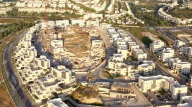 İnşaat Alanı ve Turnalar Kentte Park Aanbe, Aerial view, İsrail Drone view, July, Sunset, 2020