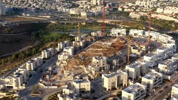 Site de Construction Et Grues Dans La Ville De Modiin Avec Parc Aanbe, Vue Aérienne, IsraëlVue Drone, Juillet, Coucher De Soleil, 2020
