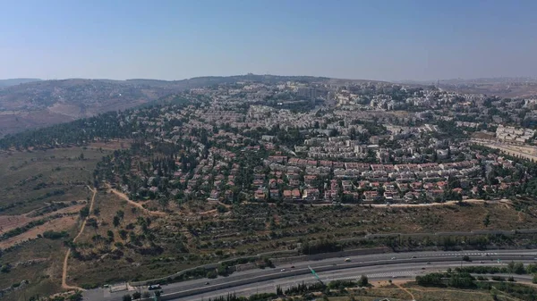 Район Рамот Северном Иерусалиме Красными Крышами Ортодоксальный Район Июль 2020 — стоковое фото