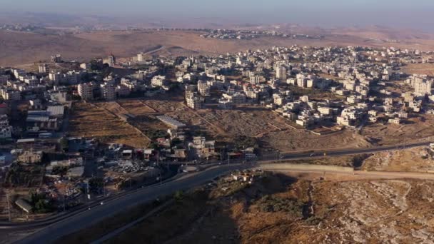 Palästina Hizma Stadt Mit Militärischem Kontrollpunkt Idf Luftbildhizma Stadt Umgeben — Stockvideo