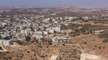 Filistin Kasabası Biddu 'daki Havadan Bakış, Kudüs Camii yakınlarında yapım aşamasında olan Drone, Ağustos 2020, İsrail