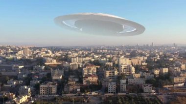 Büyük Ufo uçan dairesi Kudüs Şehri üzerinde. Canlı İHA görüntüsü, İsrail, 4K