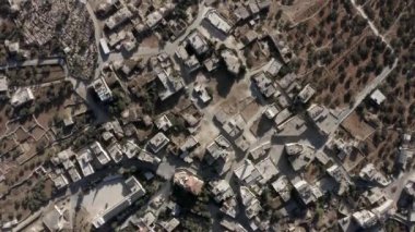 Filistin 'in eski şehri Abu Dahuk (beit hanina) - Aerialtop yüksek irtifadan vuruldu, insansız hava aracı görüşü