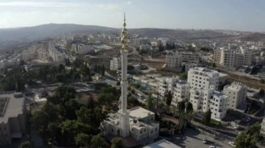 Kudüs 'teki Altın Cami Kulesi, Filistinli Müslüman Camii Mescid aldaoa, Beyt Hanina, Drone 