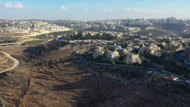 エルサレム ノオンラモット アロンとラモット シュロモ地区の空中風景を背景に中心都市を持つ — ストック動画