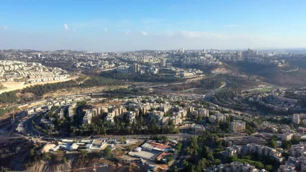 エルサレム ノオンラモット アロンとラモット シュロモ地区の空中風景を背景に中心都市を持つ — ストック動画