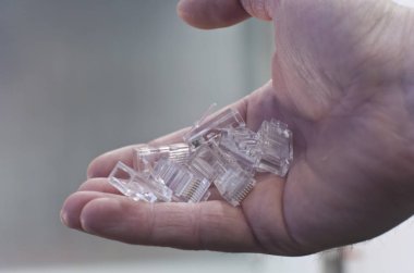 Rj45 veya 8p8c ağ kablo plastik kafa el ile tutun
