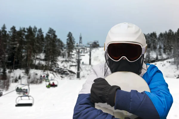 Snowboard Snowboarder Una Estación Esquí Fondo Del Ascensor — Foto de Stock