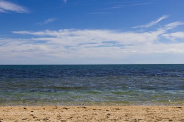 deniz manzarası - mavi deniz ve sandy beach