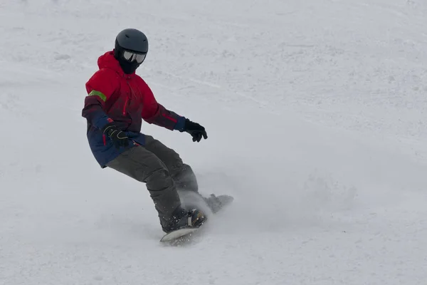Snowboarder Εξοπλισμό Σκι Βόλτες Από Βουνό — Φωτογραφία Αρχείου