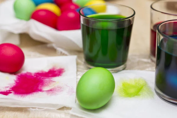 Готуємо Свято Великодня Малюємо Яйця — стокове фото