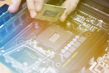 Anakart soketine Kurulum Cpu