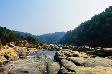 dağ Nehri Vadisi manzara .